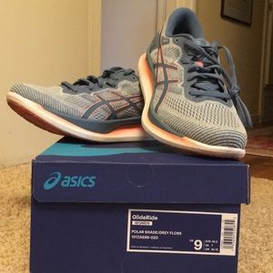 ASICS GlideRide Shoe